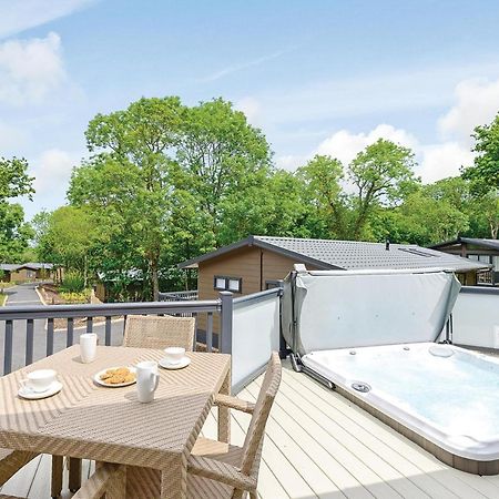 Woodside Bay Lodge Retreat Wootton Bridge  Extérieur photo